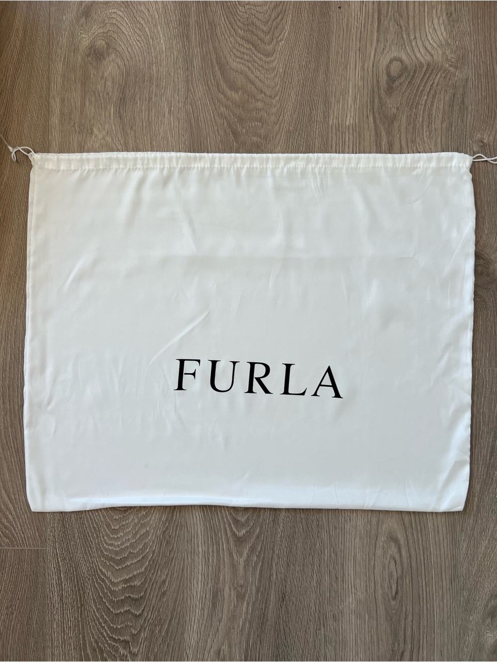 Furla dust bag (C717)